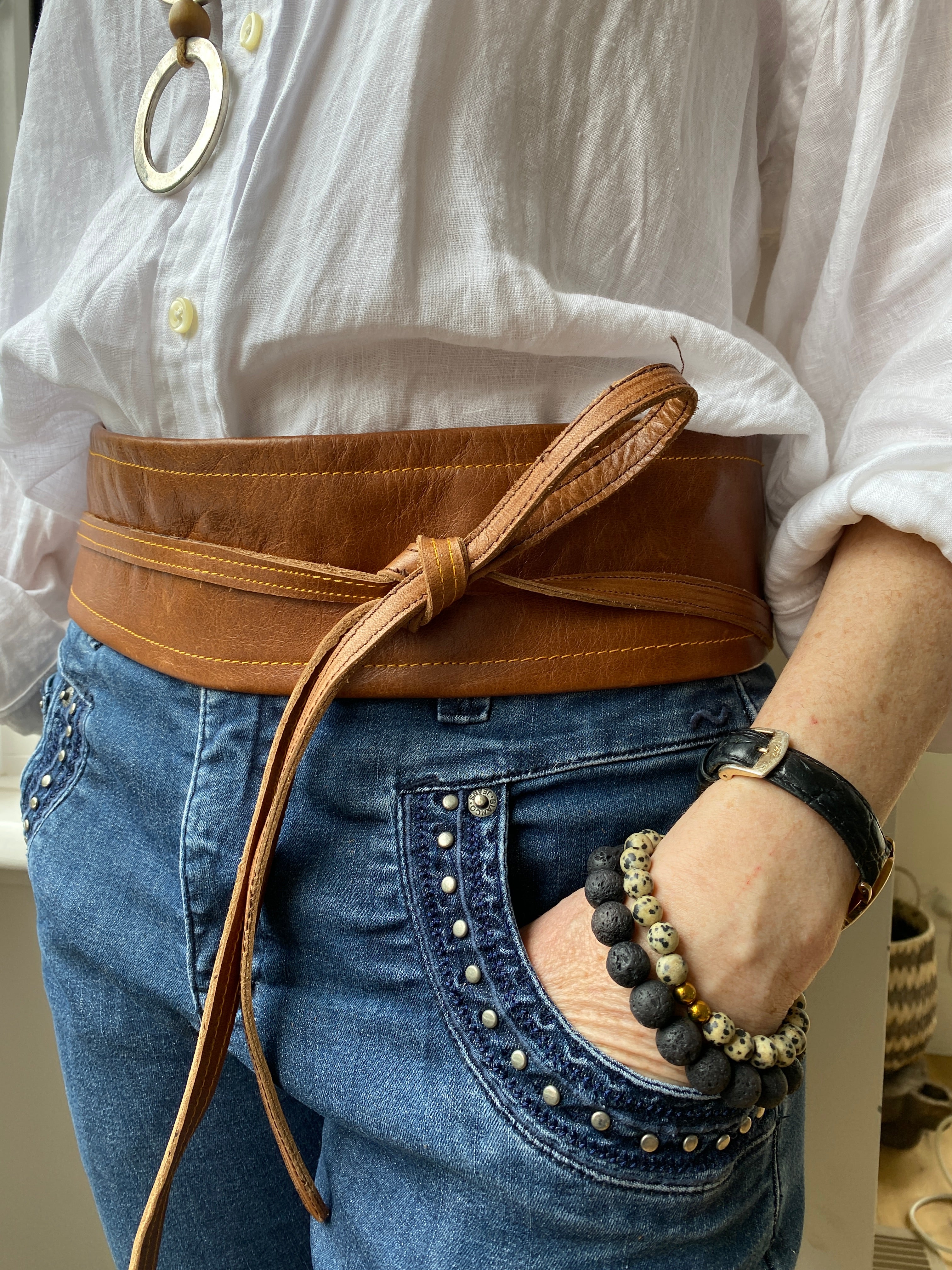 Natural_Brown_Contrast_Stitchn  display picture 2